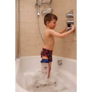 LIMBO shower and bath protection for the whole leg, child